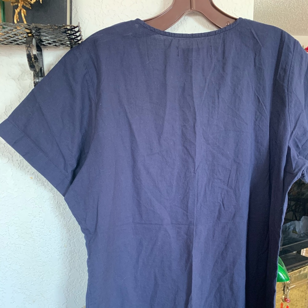 EUC Koi by Kathy Peterson Embroidered Blouse Scrub Top Size Medium - Picture 11 of 11